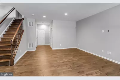 42274 Hampton Woods Terrace, Ashburn, VA 20148 - Photo 4