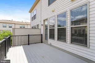 42274 Hampton Woods Terrace, Ashburn, VA 20148 - Photo 24