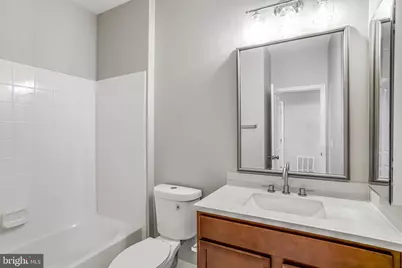 42274 Hampton Woods Terrace, Ashburn, VA 20148 - Photo 6