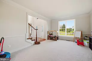 23222 Hemmingford Cir, Sterling, VA 20166 - Photo 18