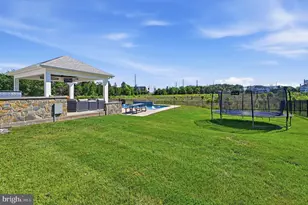 23222 Hemmingford Cir, Sterling, VA 20166 - Photo 36