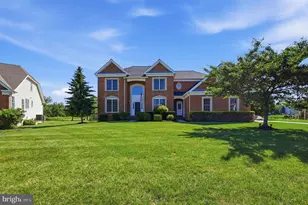 23222 Hemmingford Cir, Sterling, VA 20166 - Photo 2