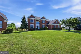23222 Hemmingford Cir, Sterling, VA 20166 - Photo 1