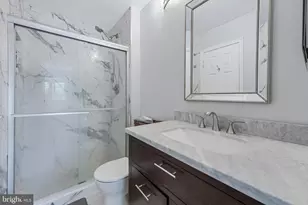 30 Fenton Wood Dr, Sterling, VA 20165 - Photo 18