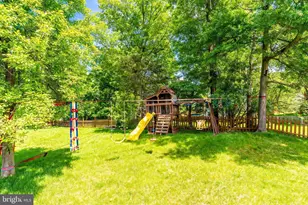 30 Fenton Wood Dr, Sterling, VA 20165 - Photo 34