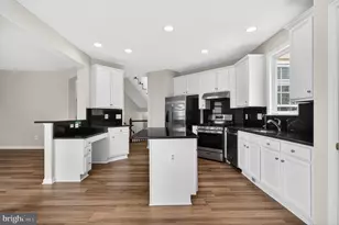 42071 Pepperbush Pl, Aldie, VA 20105 - Photo 12