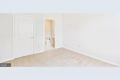 20920 Cedarpost Square #300, Ashburn, VA 20147 - Photo 32