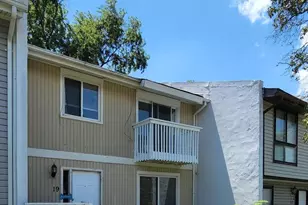 19 Wedgedale Dr, Sterling, VA 20164 - Photo 1