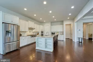 42046 Darlene Pl, Brambleton, VA 20148 - Photo 8