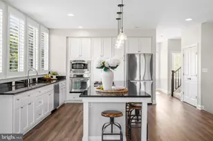22807 Breezy Hollow Dr, Brambleton, VA 20148 - Photo 8