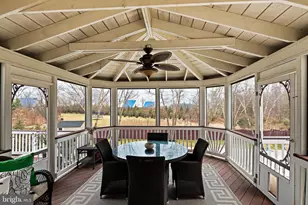 21922 Hyde Park Dr, Ashburn, VA 20147 - Photo 40