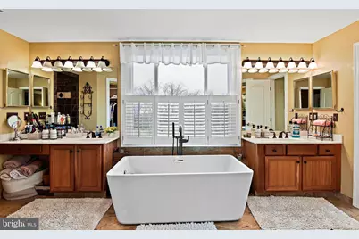 21922 Hyde Park Drive, Ashburn, VA 20147 - Photo 24