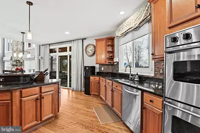 21922 Hyde Park Drive, Ashburn, VA 20147 - Photo 16