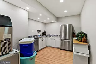 21922 Hyde Park Dr, Ashburn, VA 20147 - Photo 34