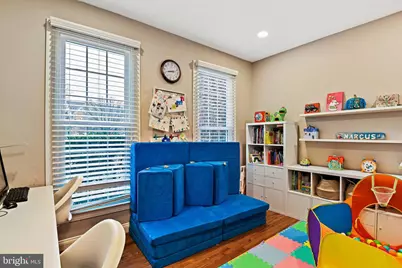 21922 Hyde Park Drive, Ashburn, VA 20147 - Photo 10