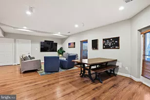 21922 Hyde Park Dr, Ashburn, VA 20147 - Photo 32