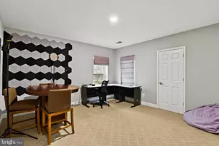 21922 Hyde Park Dr, Ashburn, VA 20147 - Photo 36