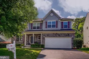35529 Hudson St, Round Hill, VA 20141 - Photo 1