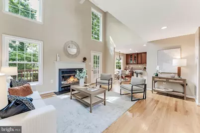 326 E D Street, Purcellville, VA 20132 - Photo 2