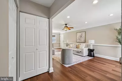 108 N Cypress Road N, Sterling, VA 20164 - Photo 4