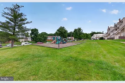 1006 Warwick Court #B, Sterling, VA 20164 - Photo 16