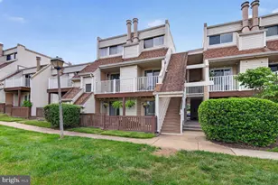 1006 Warwick Ct, Sterling, VA 20164 - Photo 12