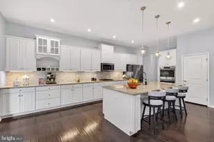 26732 Kentoaks Ct, Chantilly, VA 20152 - Photo 16