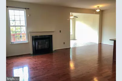22511 Airmont Woods Terrace, Ashburn, VA 20148 - Photo 8