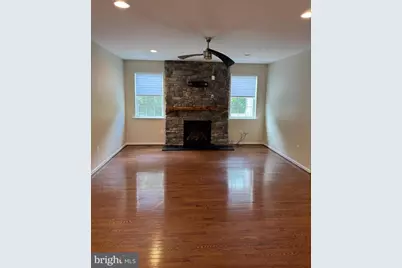 24877 Myers Glen Place, Chantilly, VA 20152 - Photo 16