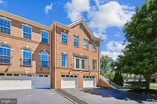 41935 Cinnabar Square, Aldie, VA 20105 - Photo 2