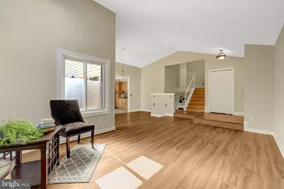254 E Juniper Avenue E, Sterling, VA 20164 - Photo 10