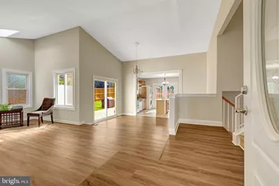 254 E Juniper Avenue E, Sterling, VA 20164 - Photo 12