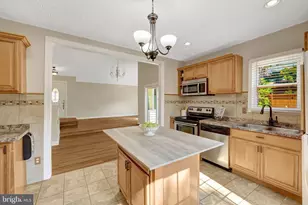 254 E Juniper Ave E, Sterling, VA 20164 - Photo 18