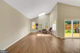 254 E Juniper Ave E, Sterling, VA 20164 - Photo 8