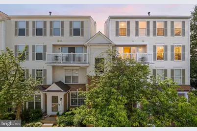 46994 Courtyard Square #301, Sterling, VA 20164 - Photo 1