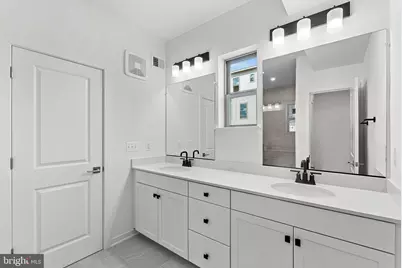43841 Venetian Square, Ashburn, VA 20147 - Photo 14