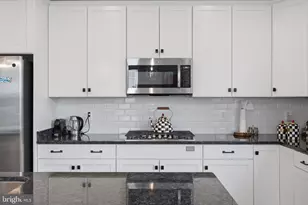 42310 Crawford Ter, Brambleton, VA 20148 - Photo 12