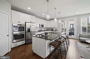 42310 Crawford Ter, Brambleton, VA 20148 - Photo 6