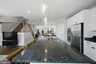 42310 Crawford Ter, Brambleton, VA 20148 - Photo 10