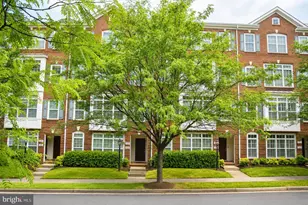 19283 Winmeade Dr, Leesburg, VA 20176 - Photo 1