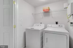 19283 Winmeade Dr, Leesburg, VA 20176 - Photo 42