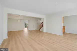 19283 Winmeade Dr, Leesburg, VA 20176 - Photo 10