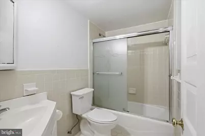 403 E Laurel Avenue, Sterling, VA 20164 - Photo 28