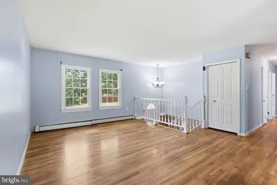 403 E Laurel Avenue, Sterling, VA 20164 - Photo 8