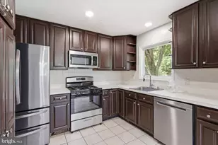 403 E Laurel Ave, Sterling, VA 20164 - Photo 14