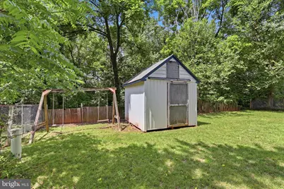403 E Laurel Avenue, Sterling, VA 20164 - Photo 32