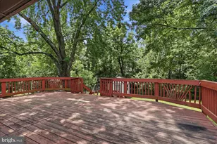 403 E Laurel Ave, Sterling, VA 20164 - Photo 16