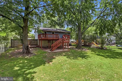 403 E Laurel Avenue, Sterling, VA 20164 - Photo 34