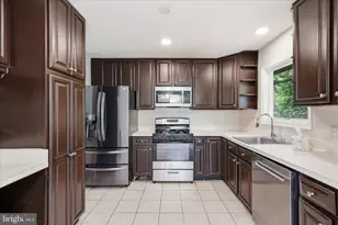 403 E Laurel Ave, Sterling, VA 20164 - Photo 12