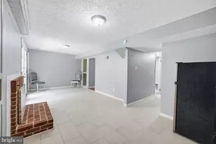 1072 Tottenham Ct, Sterling, VA 20164 - Photo 32